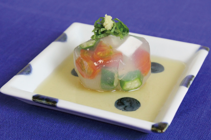 ごま豆腐と色どり野菜の寒天茶巾