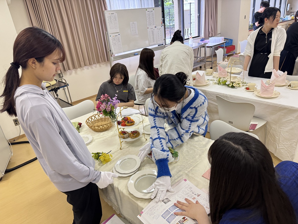 食デザイン25.6.2①.jpg