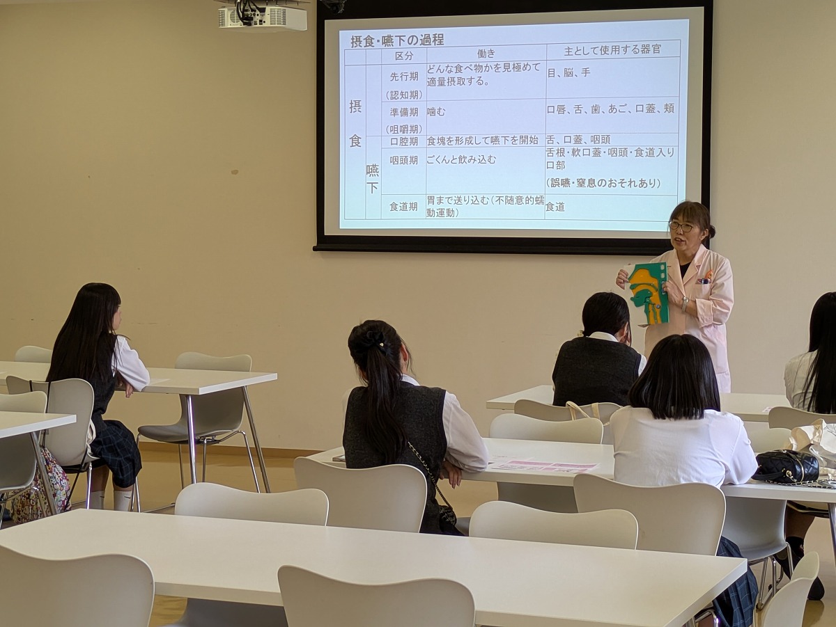 2025高校見学①.jpg