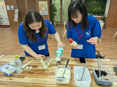 7月20日OPC世界のお菓子２.jpg