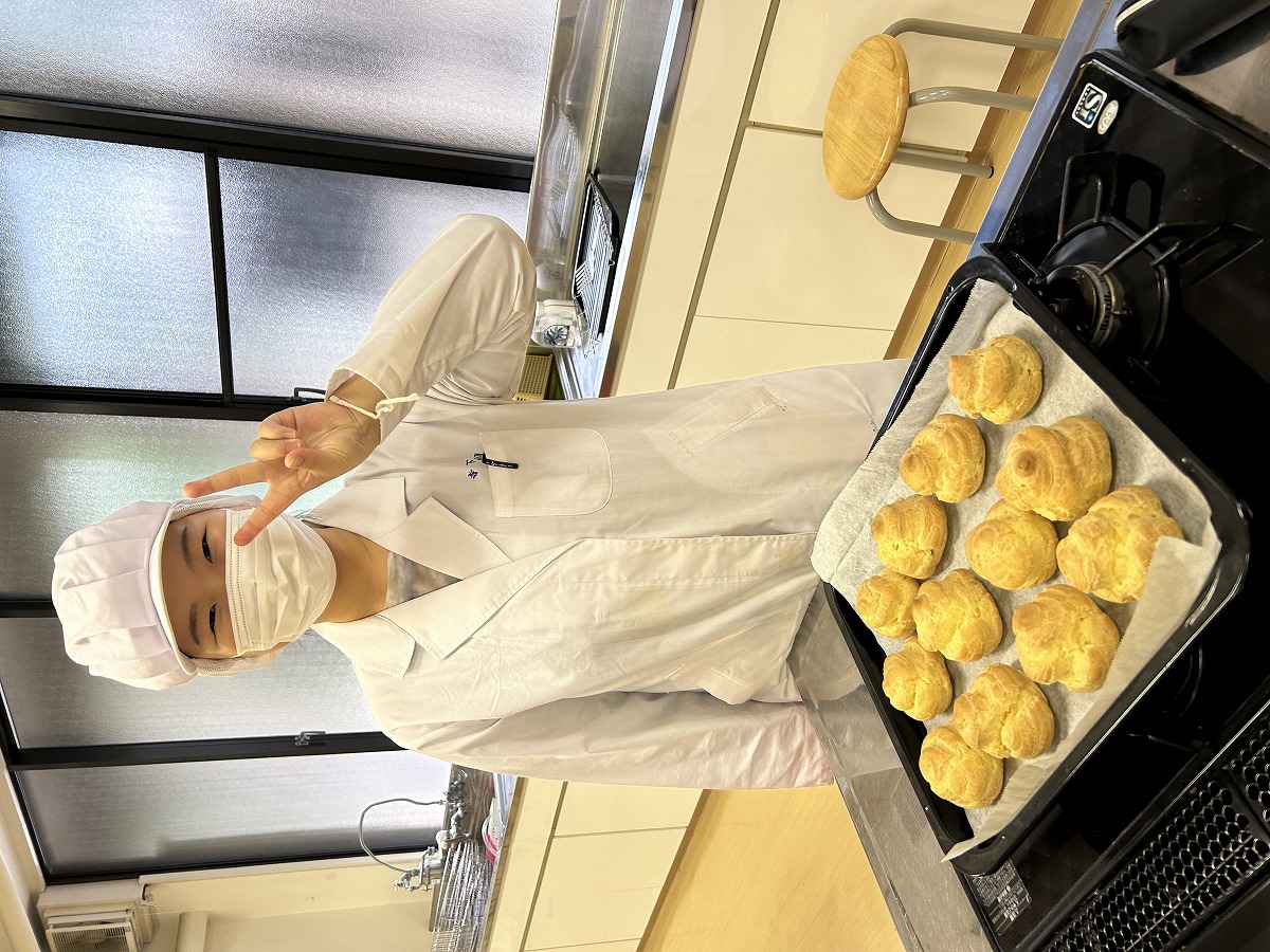 シュークリーム９