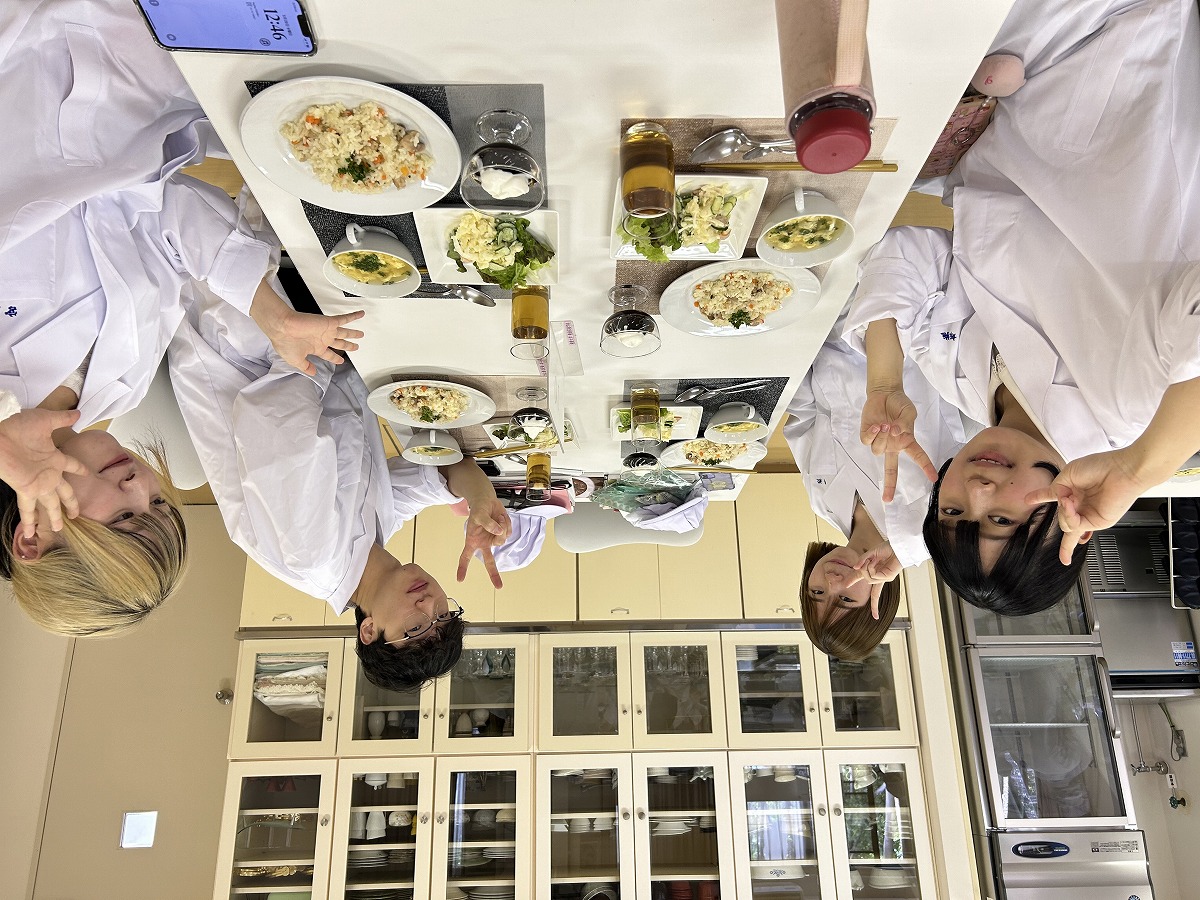 学生４