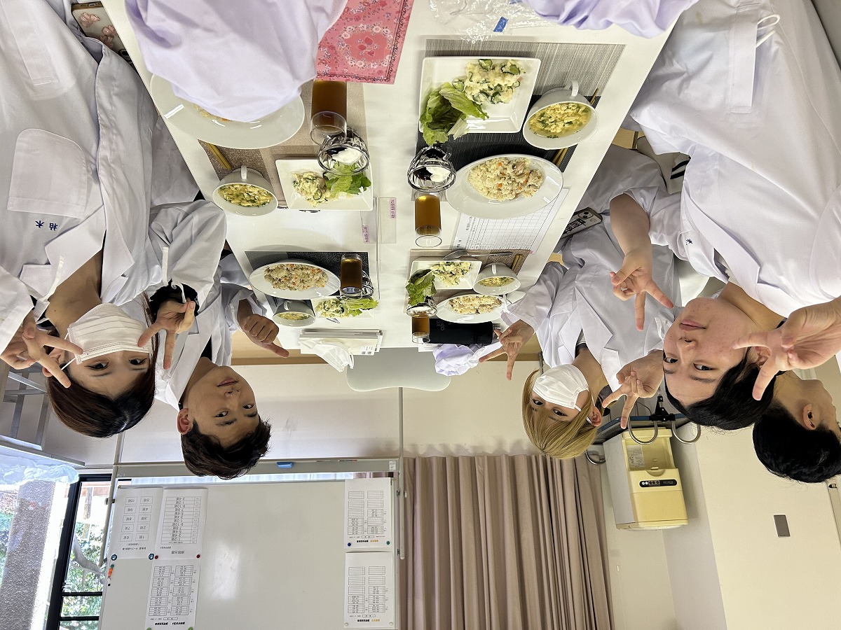 学生６