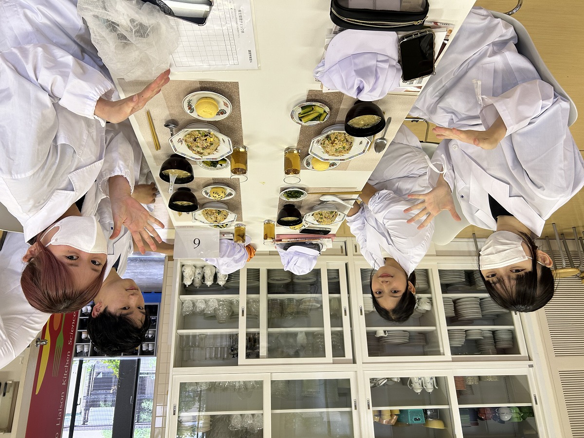 学生８
