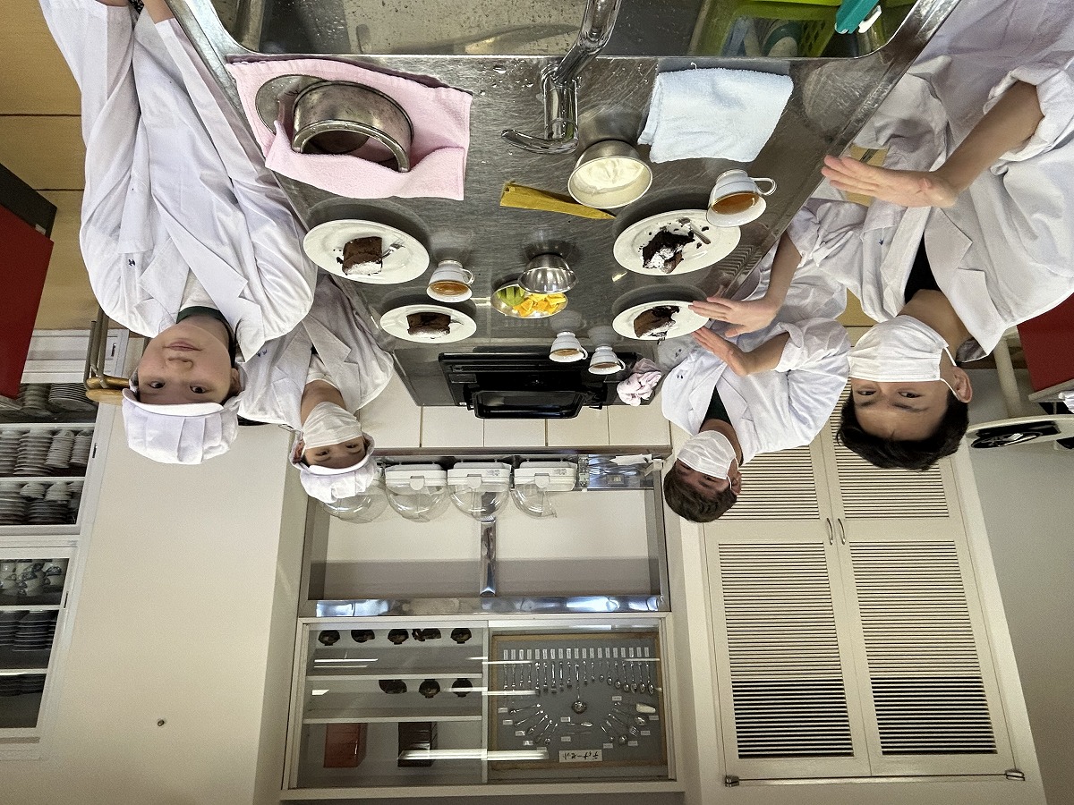 学生４